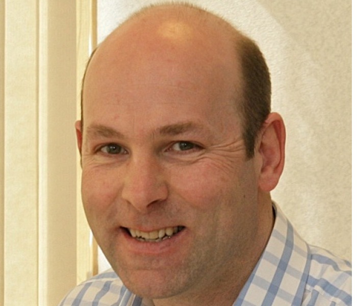 Simon Grey